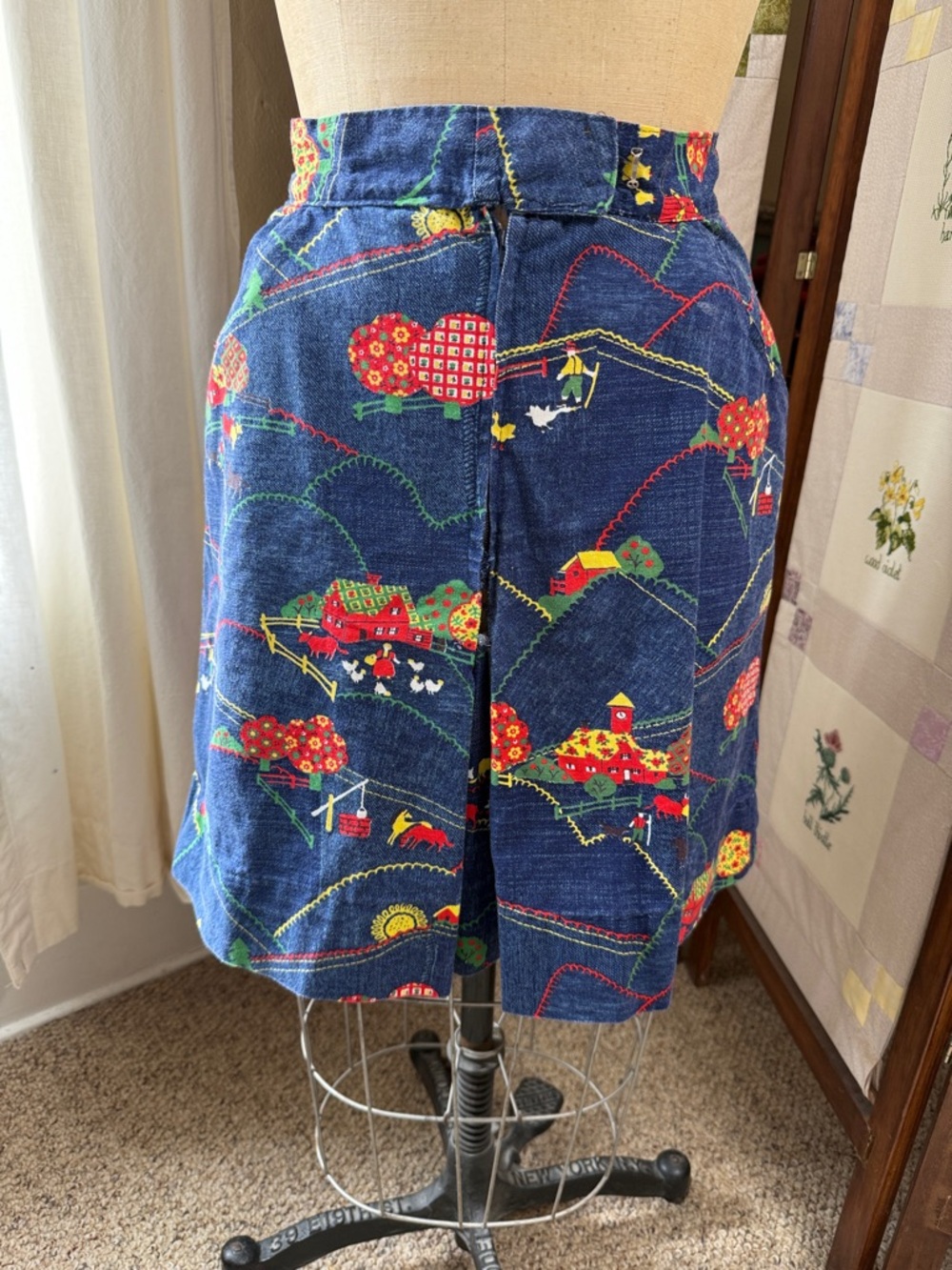 Vintage 70s Handmade Novelty Farm Print Skirt XS Denim Look Cotton Folk Scene